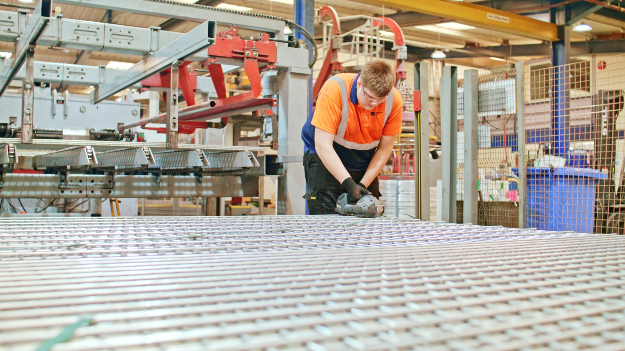 Quality checking welded mesh
